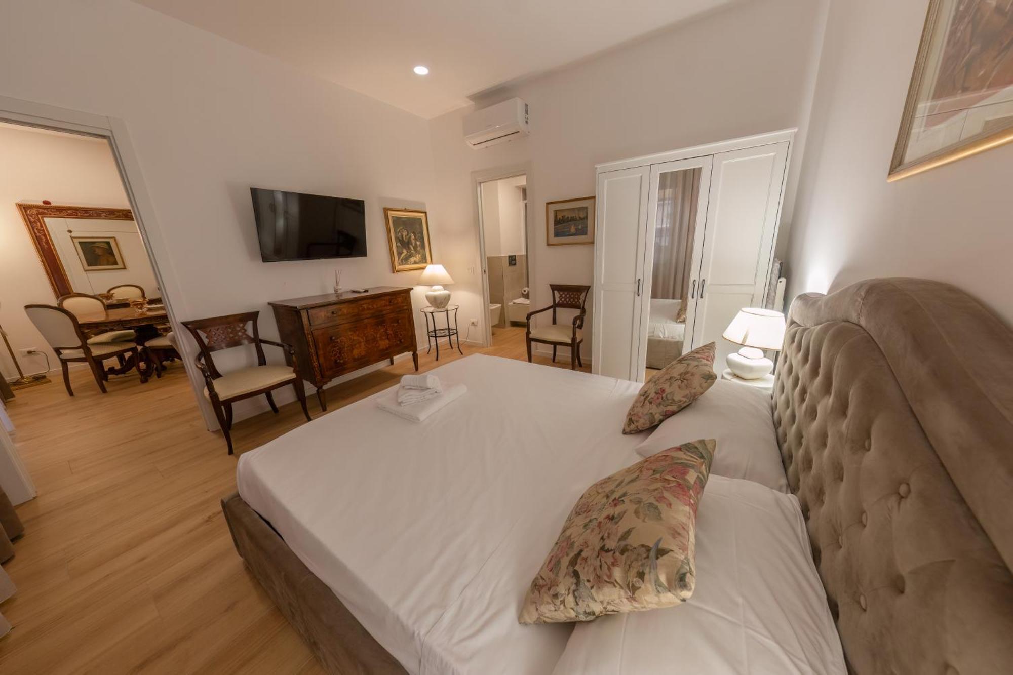 Gaia's In Vatican Appartement
